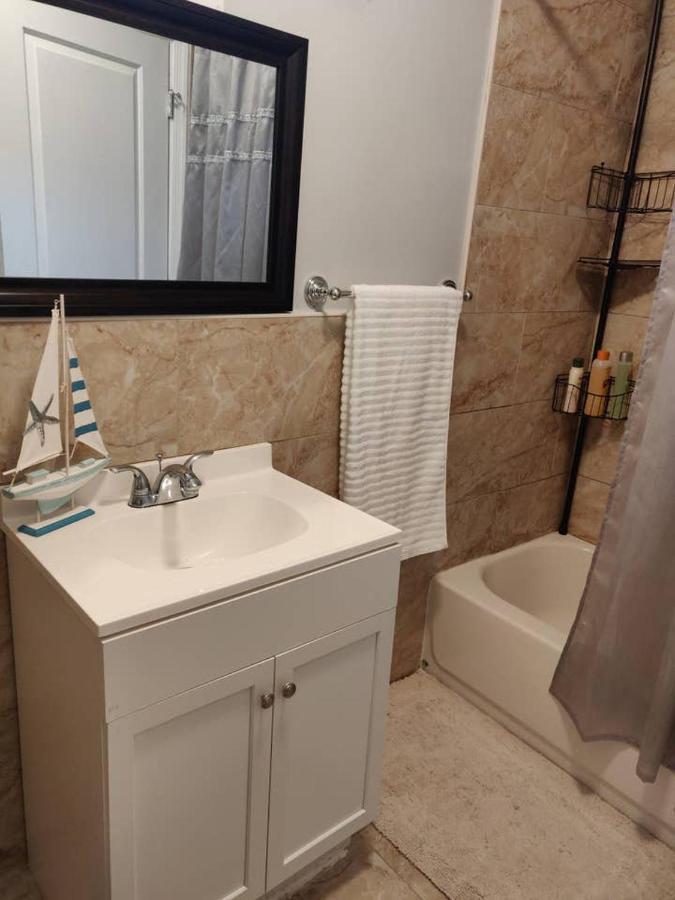 Cozier Guest House Filadelfia Esterno foto
